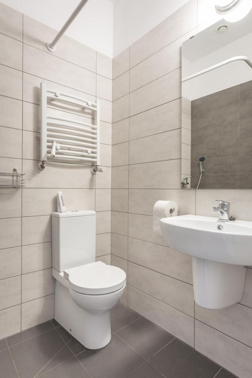 Babel Hostel, Dworzec Pkp, Rynek Wroclaw Ngoại thất bức ảnh
